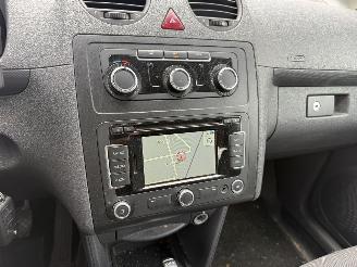 Volkswagen Caddy 1.6 TDI AUTOMAAT-AIRCO-EXENON-NAVI picture 17