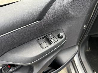 Toyota Yaris 1.5 HYBRID 141 PK-CAMERA-PDC-NAVI-CRUISE picture 14