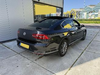 Volkswagen Passat 1.5 TSI Highline Business R-DSG-LEDER-CAMERA-PANO picture 5
