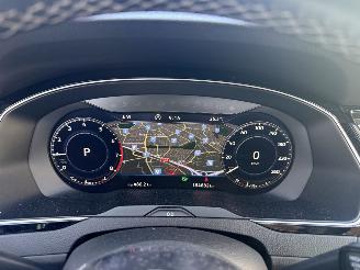 Volkswagen Passat 1.5 TSI Highline Business R-DSG-LEDER-CAMERA-PANO picture 16