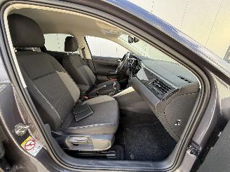 Volkswagen Taigo 1.0 TSI Life EDITION -CAMERA-NAVI-PDC-CRUISE-KEYLESS picture 13