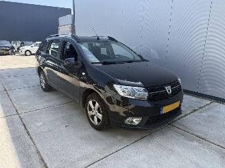Dacia Logan 0.9 TCe LPG-G3 SL Royaal 90PK - NAVI - CAMERA picture 2