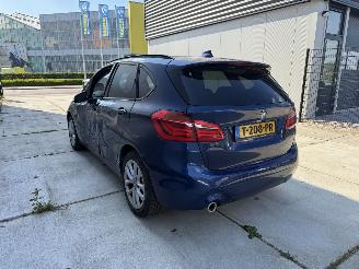 BMW 2-serie 225xe iPerformance High Exe HUD - NAVI - LED picture 4