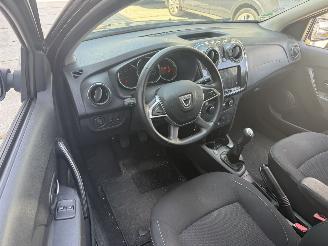 Dacia Logan 0.9 TCe LPG-G3 SL Royaal 90PK - CAMERA - NAVI picture 3