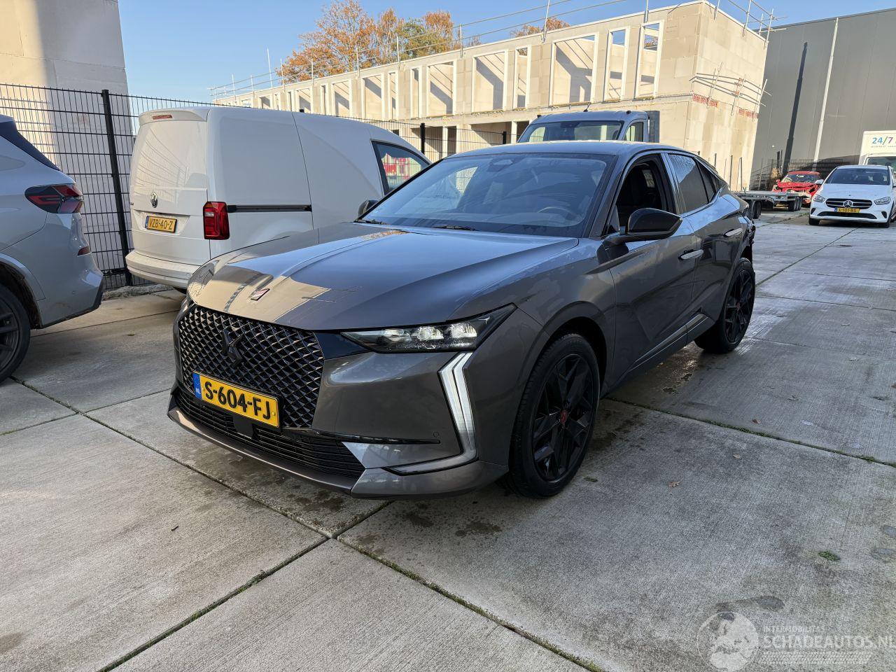 DS Automobiles DS 4 1.2 PureTech Performance Line AUTOMAAT-NAVI-CAMERA-PDC