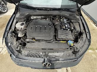 Volkswagen Golf 2.0TDI R-LINE 150PK DSG7 PANO - SFEER - MATRIX - CAMERA picture 20