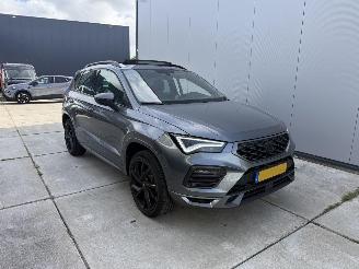 krockskadad bil auto Seat Ateca 1.5 TSI FR Business Intense -AUTOMAAT-PANO-CAMERA 2023/12