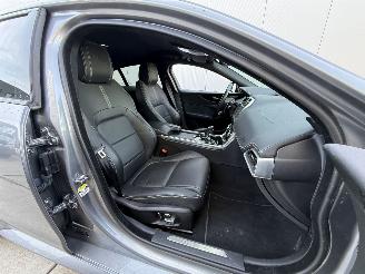 Jaguar XE 2.0 P250 R-Dynamic Black -AUTOMAAT-PDC-LEDER-CAMERA-NAVI picture 12