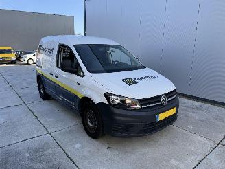 Vaurioauto  passenger cars Volkswagen Caddy 2.0 TDI 102 PK CRUISE-AIRCO-CENTRAAL 2020/11