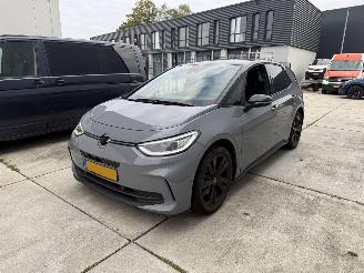 Avarii autoturisme Volkswagen ID.3 Pro Limited Edition 170 KW 231 PK -CAMERA-NAVI-PDC 2026/4