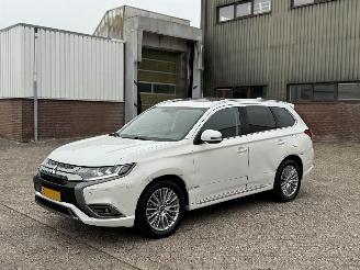 Schadeauto Mitsubishi   2019/1