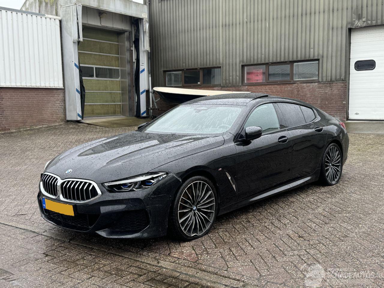 BMW 8-serie 840i Xdrive High Executive M-Pakket Pano Harman Kardon Head-Up 360Camera