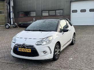 damaged passenger cars Citroën DS3 1.4 e-HDI Chic Automaat Navi Geen Schade 2012/10