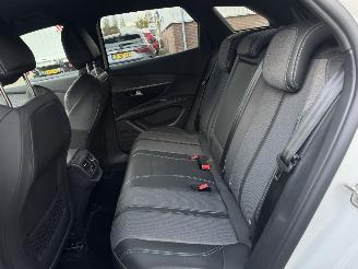 Peugeot 3008 1.6 Hybrid 225 Allure Pack Business picture 15