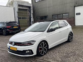 Vaurioauto  passenger cars Volkswagen Polo 2.0 TSI GTI 200Pk DSG Pano 2018/7