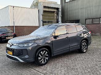 Auto incidentate Volkswagen  Tayron 1.5 eHybrid Life Edition NAP Nederlandse Auto 2025/4