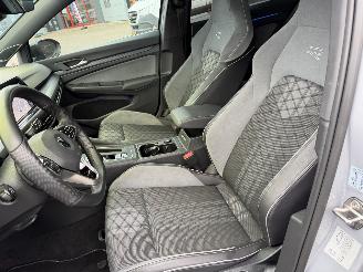 Volkswagen Golf 1.5 eTSI DSG R-Line Pano Harman Kardon picture 10