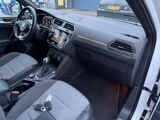 Volkswagen Tiguan 2.0 TSI 4Motion DSG R-Line Pano Virtual Cockpit Dynaudio picture 14
