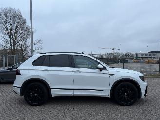 Volkswagen Tiguan 2.0 TSI 4Motion DSG R-Line Pano Virtual Cockpit Dynaudio picture 6