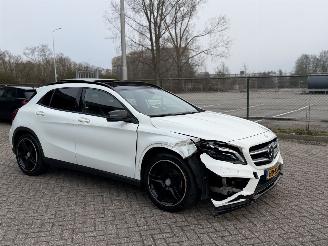Mercedes GLA 200 Cdi Automaat AMG Pakket Pano picture 2
