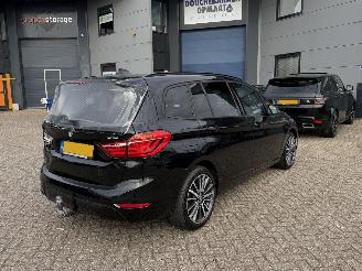 BMW 2-serie 218i 7Persoons Automaat Executive Edition NAP Nederlandse Auto picture 5