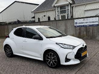 Toyota Yaris 1.5 Hybrid Executive NAP Nederlandse Auto Keyless picture 2