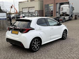 Toyota Yaris 1.5 Hybrid Executive NAP Nederlandse Auto Keyless picture 6