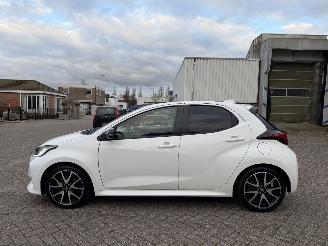 Toyota Yaris 1.5 Hybrid Executive NAP Nederlandse Auto Keyless picture 3