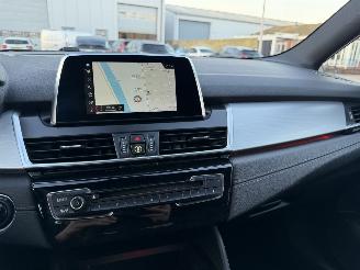 BMW 2-serie 218i 7Persoons Automaat Executive NAP Nederlandse Auto picture 12