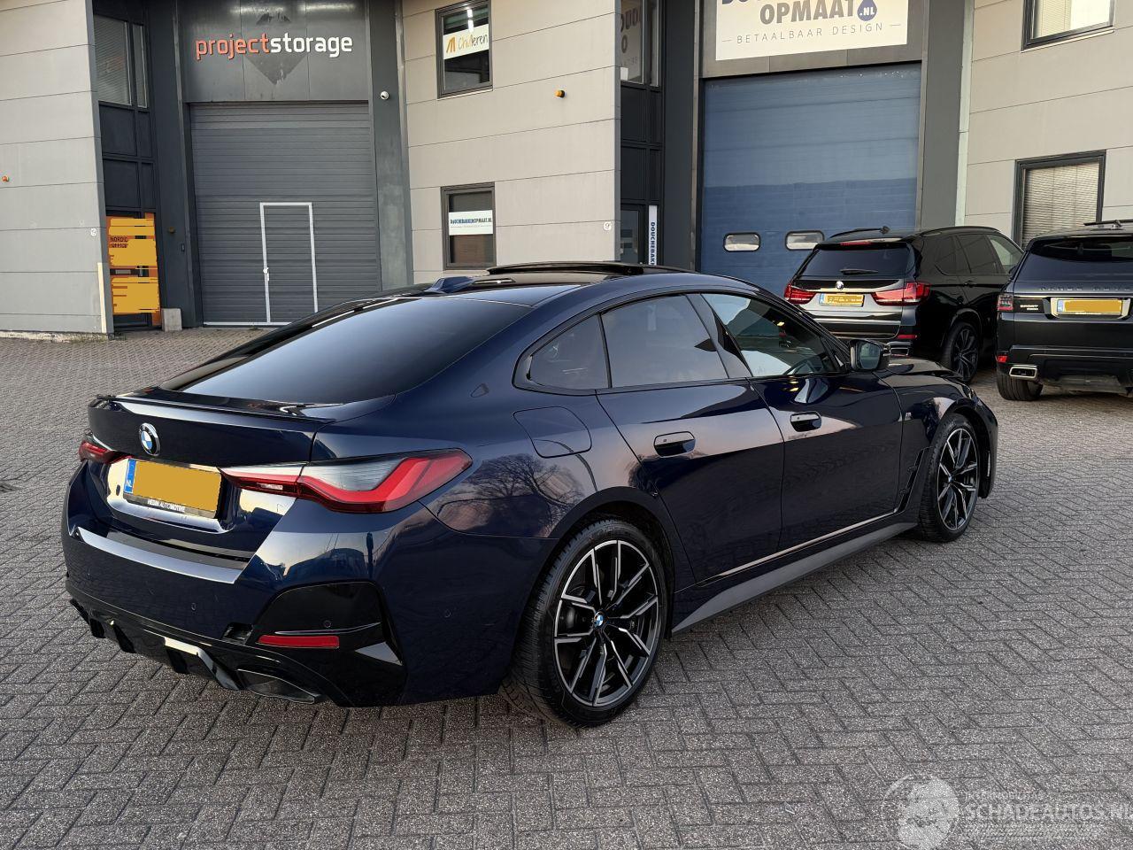 BMW 4-serie M440i Xdrive 374Pk NAP Nederlandse Auto Kuipstoelen Schuifdak Harman Kardon