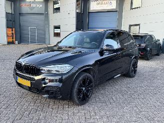 Schadeauto BMW X5 M50D 381Pk Pano Harman Kardon Head-Up 2014/8