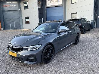 Coche accidentado BMW 3-serie 330i Xdrive M-Pakket High Executive Harman Kardon Pano Sfeerverlichting Head-Up 2020/3