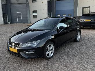 skadebil auto Seat Leon 1.6 TDI DSG FR Virtual Cockpit 2019/4