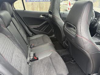 Mercedes GLA 200 AMG Pakket NAP Nederlandse Auto! Pano picture 15