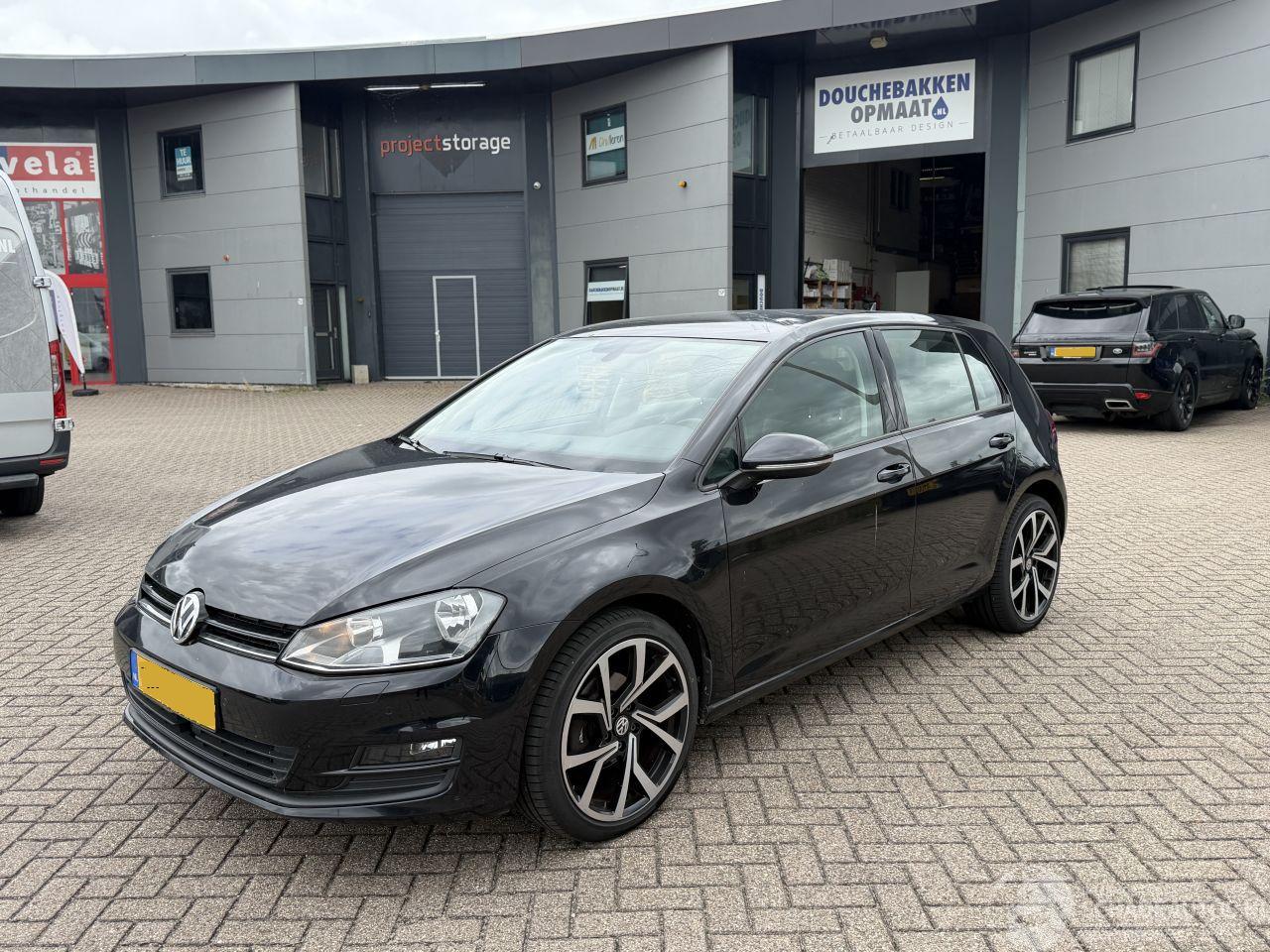 Volkswagen Golf 1.2 TSI DSG Bussines Edition R