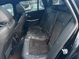 BMW 3-serie 320e M-Pakket Pano Head-Up picture 17