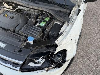 Volkswagen Tiguan 1.5 TSI R-Line Pano NAP Nederlandse Auto picture 21