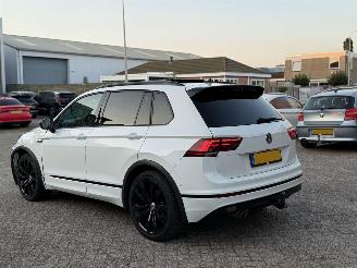Volkswagen Tiguan 1.5 TSI R-Line Pano NAP Nederlandse Auto picture 4