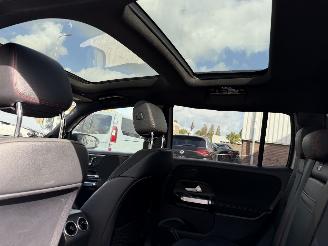 Mercedes GLB 180 AMG Pakket 7Persoons Pano Sfeerverlichting Memory picture 12