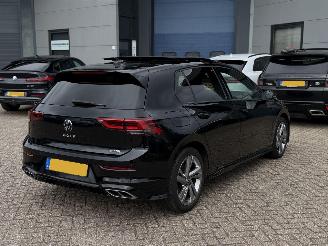 Volkswagen Golf 1.5 eTSI R-Line Pano Automaat picture 6