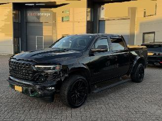 krockskadad bil bedrijf Dodge Ram 5.7 V8 4x4 Crew Cab Limited Pano Harman Kardon Head-Up 2021/5