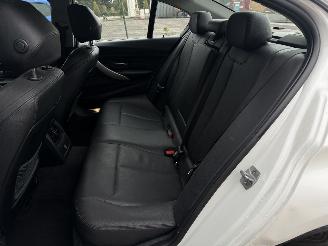 BMW 3-serie 320D High Executive Harman Kardon picture 11