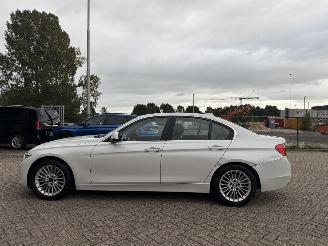 BMW 3-serie 320D High Executive Harman Kardon picture 3