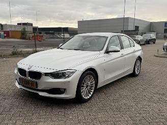 Avarii autoturisme BMW 3-serie 320D High Executive Harman Kardon 2014/6