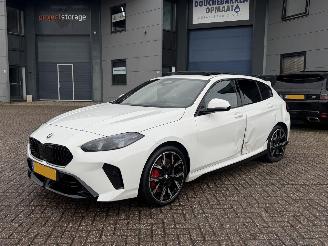 Vaurioauto  passenger cars BMW 1-serie 120i M-Pakket NAP Nederlandse Auto! Pano Head-Up 360Camera 2025/11