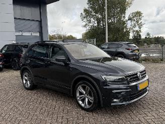krockskadad bil auto Volkswagen Tiguan 2.0 TDI Automaat Pano R-Line 2017/10
