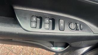 Kia Stonic Stonic (YB), SUV, 2017 1.4 MPI 16V picture 18