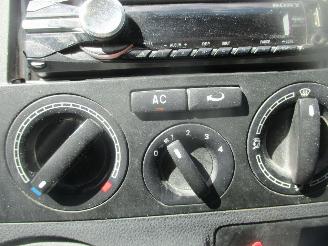 Volkswagen Transporter 2.5 TDI picture 15