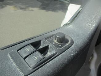 Volkswagen Transporter 2.5 TDI picture 12
