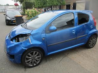 Schadeauto Peugeot 107 1.0-12v URBAN MOVE 2010/9